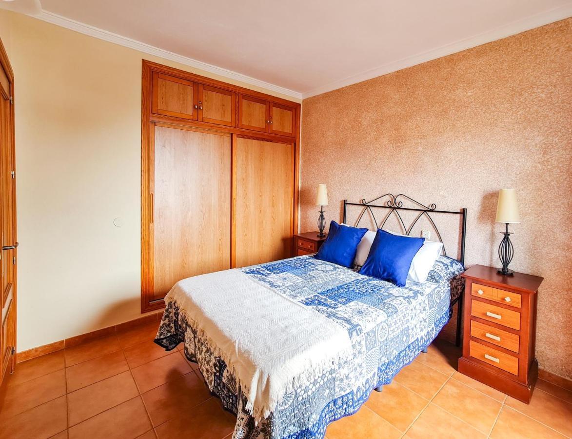 Benalbeach Parking Privado